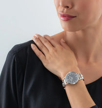 Load image into Gallery viewer, Watch Round Sparkling Mysterious Black Statement silver