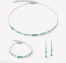 Load image into Gallery viewer, Princess Shape Mix necklace mint green