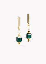Load image into Gallery viewer, Cocktail Pearls Stud Earrings Emerald

